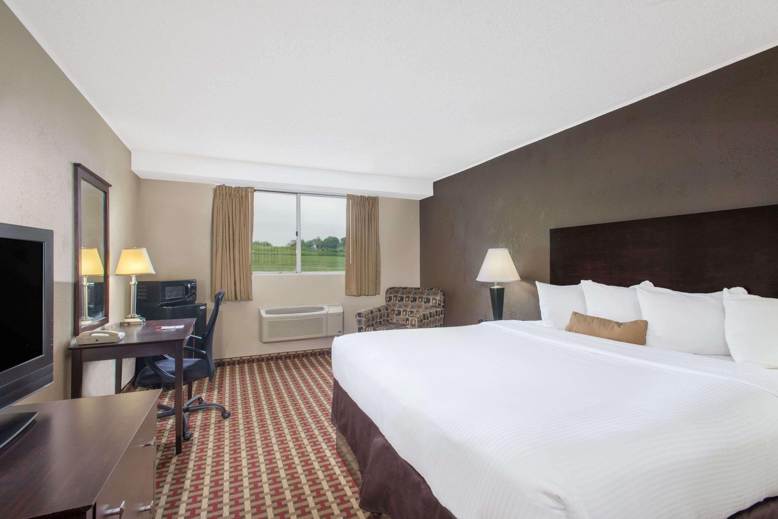 Ramada By Wyndham Allentown Bethlehem Екстер'єр фото