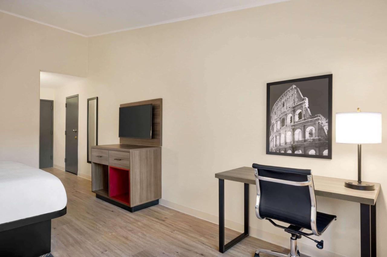 Ramada By Wyndham Allentown Bethlehem Екстер'єр фото