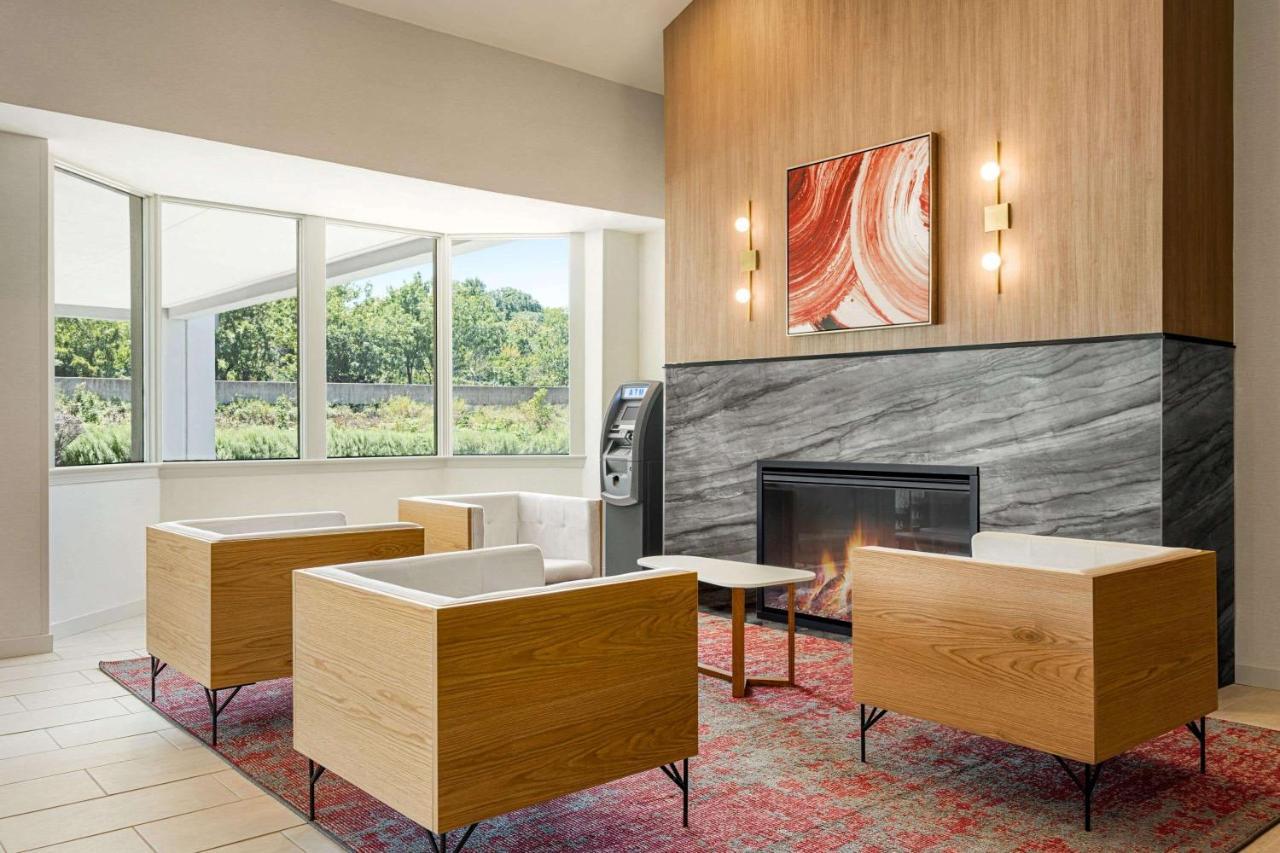 Ramada By Wyndham Allentown Bethlehem Екстер'єр фото