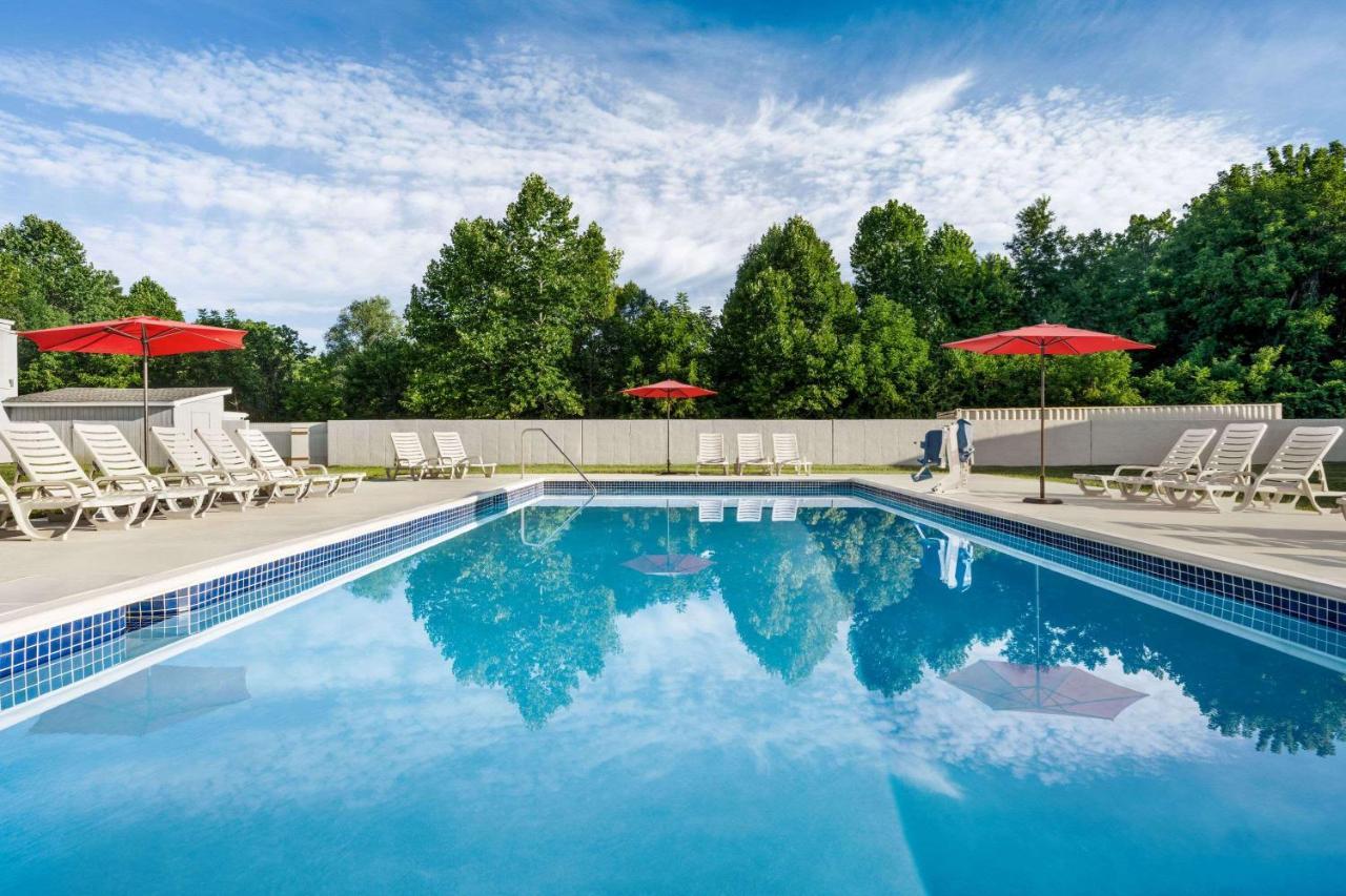 Ramada By Wyndham Allentown Bethlehem Екстер'єр фото