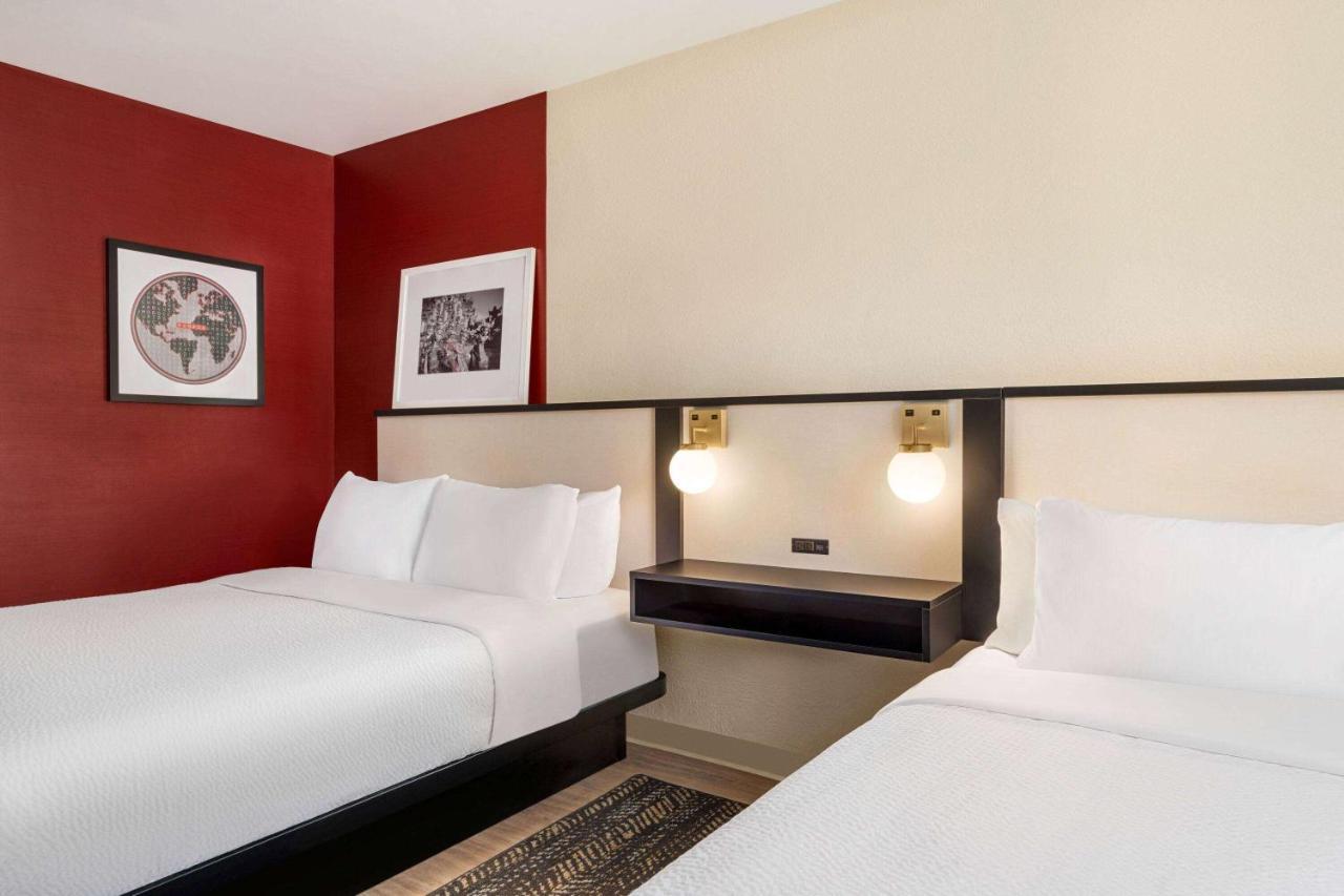 Ramada By Wyndham Allentown Bethlehem Екстер'єр фото