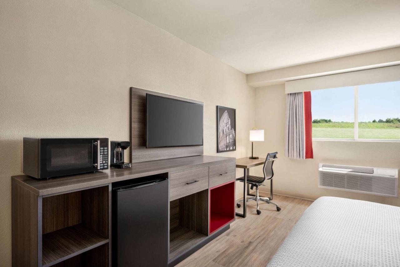 Ramada By Wyndham Allentown Bethlehem Екстер'єр фото