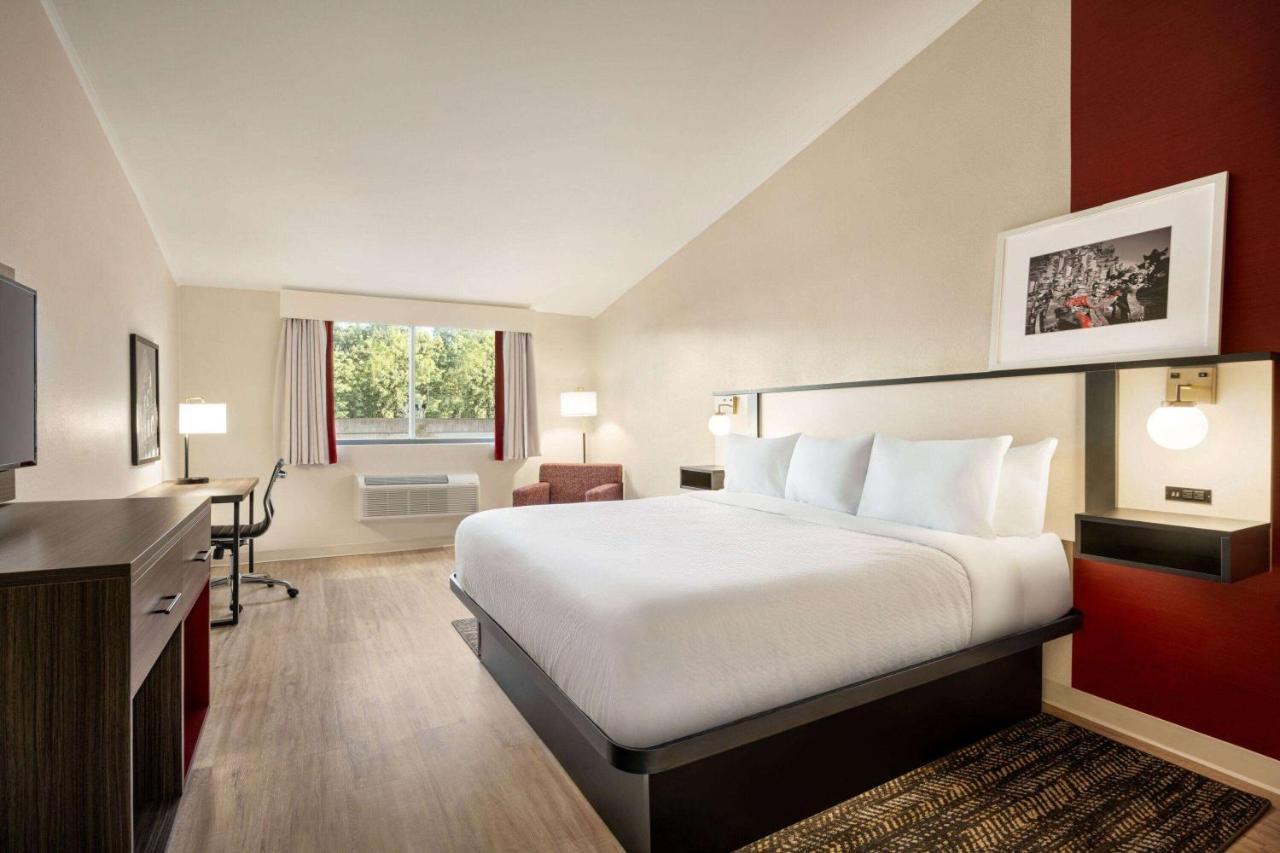 Ramada By Wyndham Allentown Bethlehem Екстер'єр фото
